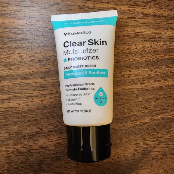 VitaMedica Clear Skin Water-Based Moisturizer with Probiotics 2 oz - Picture 1 of 3